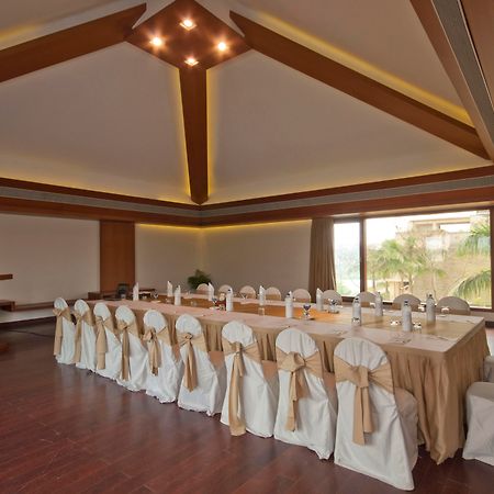 Vedic Village Spa Resort Kolkata Eksteriør bilde