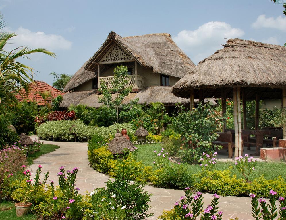 Vedic Village Spa Resort Kolkata Eksteriør bilde