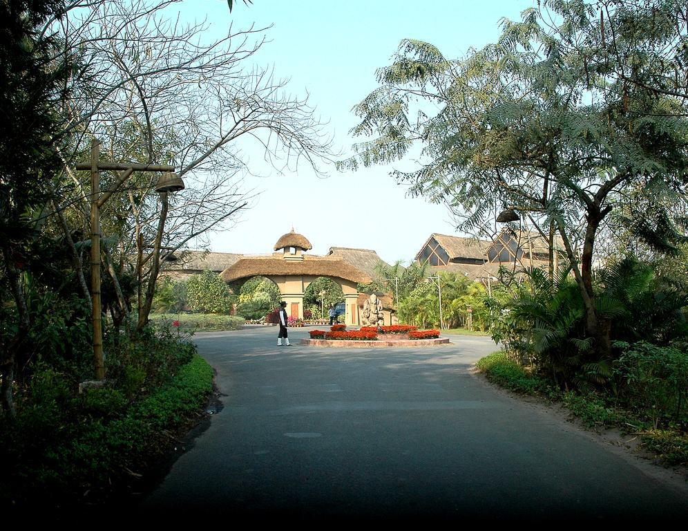 Vedic Village Spa Resort Kolkata Eksteriør bilde